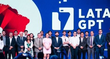 Chile presentó a Latam GPT, la primera inteligencia artificial latinoamericana