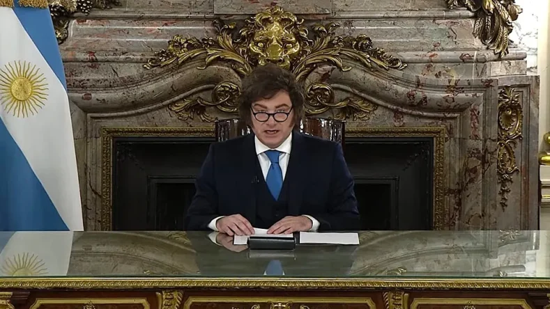 Milei propone “blindar” al presidente del Banco Central y poner en marcha el “grillete fiscal”