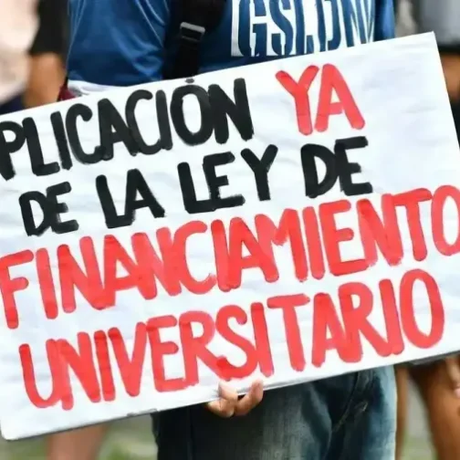 Doble revés para el gobierno: paro universitario y ultimátum judicial por los fondos