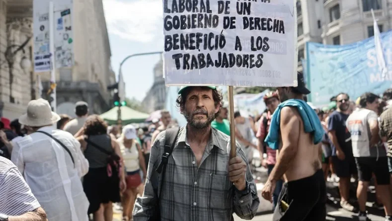Reforma laboral de derecha