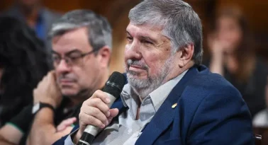 Reuniones en el peronismo, Karina al mando y el presidente empacado en Olivos