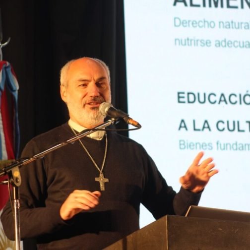 Los obispos piden que “la persona humana nunca sea la variable de ajuste”