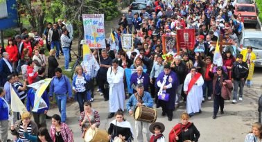 Entre la simpatía y la apatía: qué esperan los barrios de la llegada de León XIV