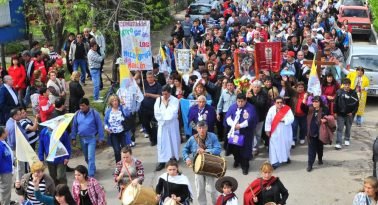 Entre la simpatía y la apatía: qué esperan los barrios de la llegada de León XIV