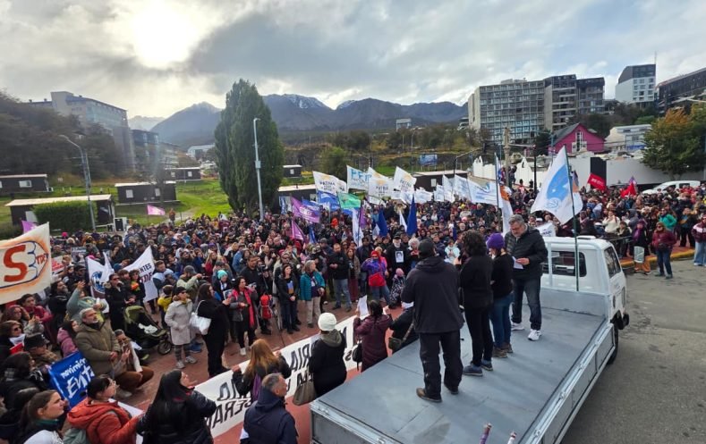 Histórica movilización en el punto más austral de la memoria