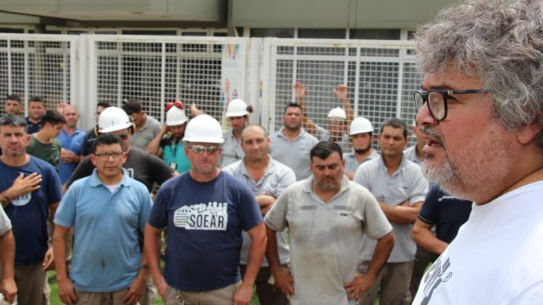 Aceiteros en el Día de los Trabajadores. Con Daniel Yofra, secterario general de la federación