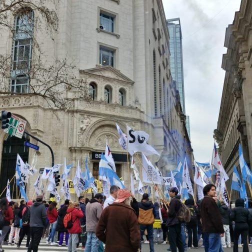 Endeudamiento: los números de un problema que crece y excede el “acuerdo entre privados”