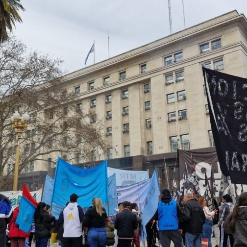 «Galperin usurero, Milei cómplice»: marcha a Economía contra la usura de las billeteras virtuales