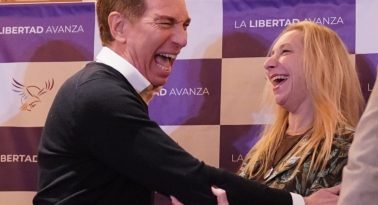 Karina Milei dice que “tienen que ganar todos” pero desde ARCA presiona y embarga a las pymes