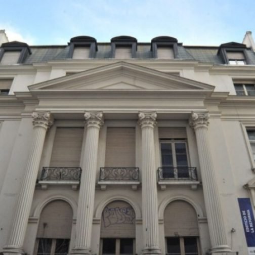 Repartirán más de cinco mil libros en La Plata a cambio de alimentos para comedores
