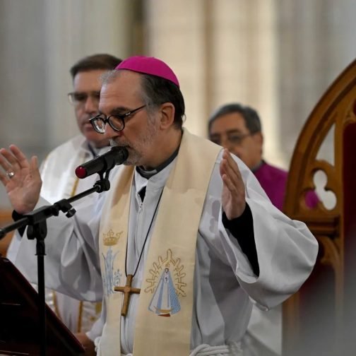 Arzobispo Gustavo Carrara