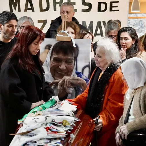 Entre lo efímero y lo que no debemos olvidar