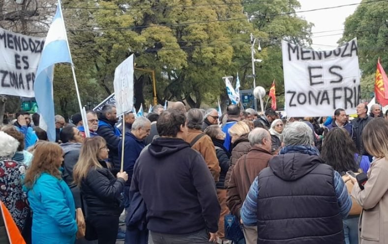 Mendoza es “zona fría”: organizaciones rechazan el recorte