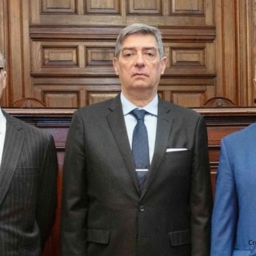 La Corte avala la derogación de la ley de tierras y abre una crisis institucional
