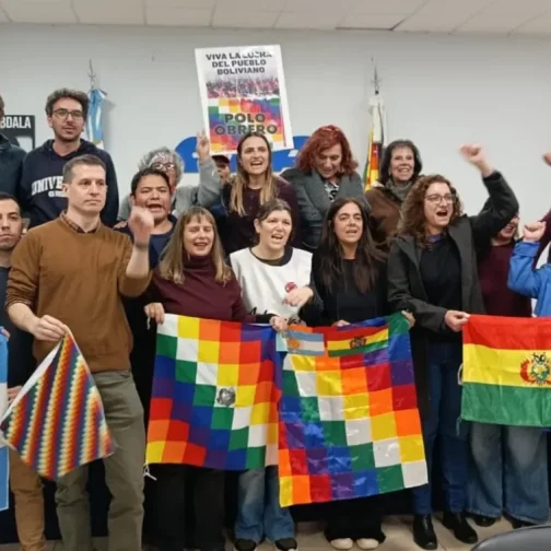 Diputados y militantes argentinos fueron expulsados de Bolivia luego de denunciar la represión 