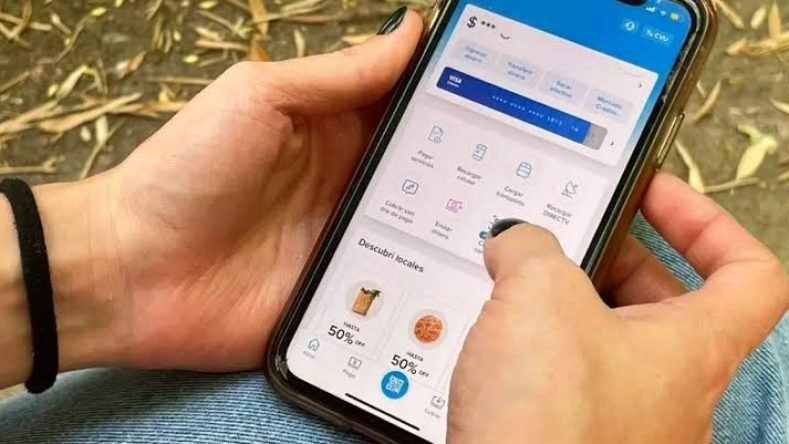La imagen muestra la aplicación de pagos Mercado Pago abierta en un teléfono celular.