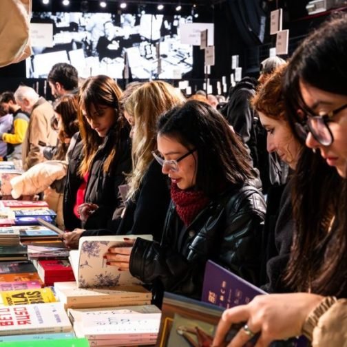 “Si nos soltamos las manos, nos pasan por encima»: los sellos independientes resisten en la Feria de Editores 