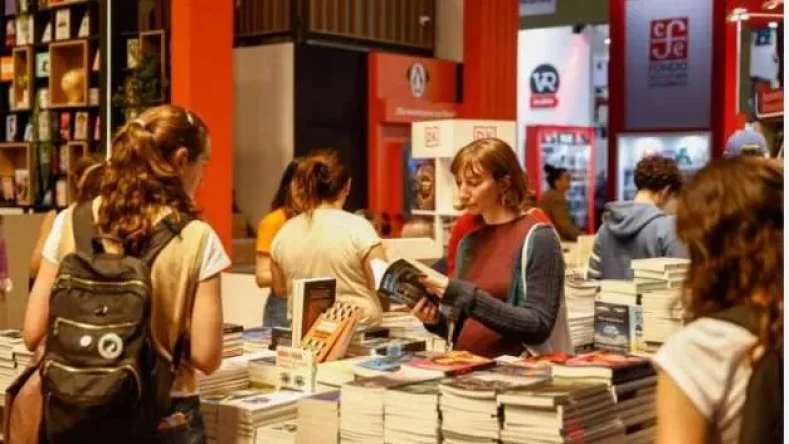 feria-del-libro-in-627x360