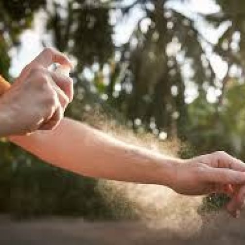 Verano: cinco mitos sobre el sol, el sueño y el repelente