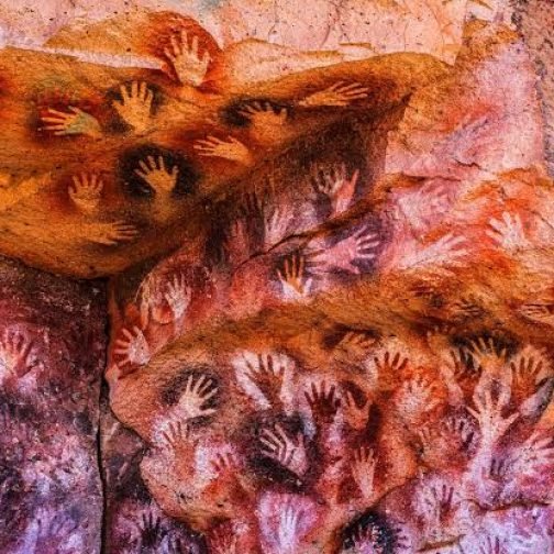 Estampar nuevas manos en nuestra cueva interior