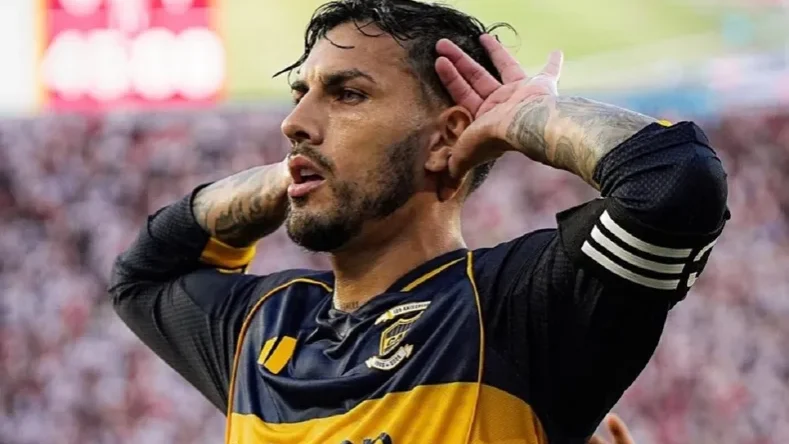 El Boca de Claudio Úbeda se impuso 1-0 ante el River de Eduardo Coudet con un gol de penal de Leandro Paredes, quien recreó el icónico festejo de Riquelme. Mientras Estudiantes recuperó la punta de su grupo tras vencer a Instituto. En la otra zona, Independiente Rivadavia mantiene su ventaja de cuatro puntos pese al empate con Banfield, en una jornada marcada por el adiós a Hugo Lacava Schell.