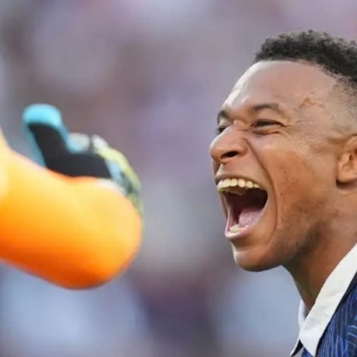 Gambeta y militancia: Mbappé toma el molde que Maradona dejó vacío