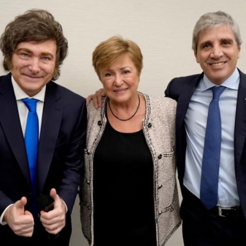 Organizaciones civiles y ambientales cuestionan el rol del FMI en la crisis argentina