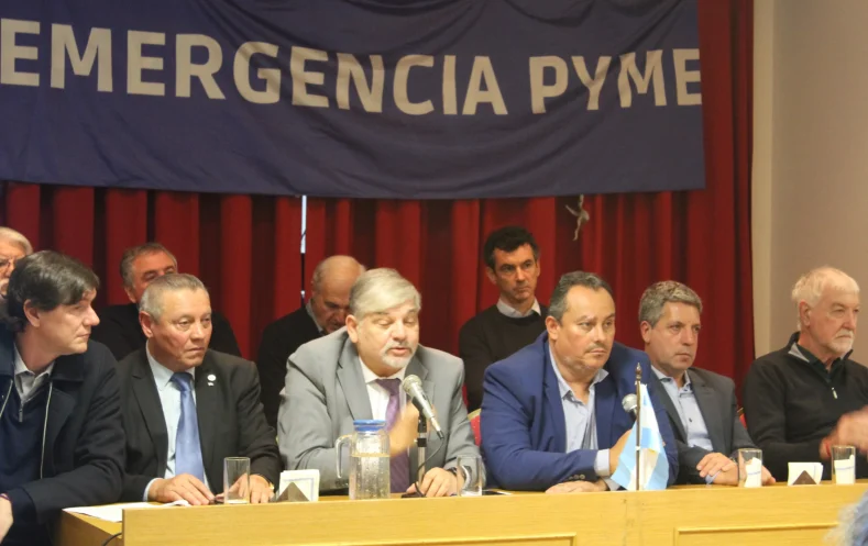 “No hay más plata para aguantar”: más de cien empresarios reclaman la ley de emergencia PyME