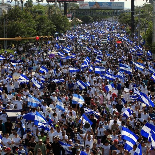 Demonstrators protest against police violence and the government of Nicaraguan President Daniel Ortega in Managua, Nicaragua April 23, 2018. REUTERS/Jorge Cabrera