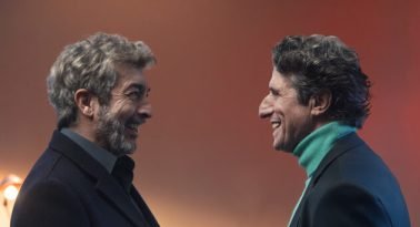 Lo Dejamos Acá. (L to R) Ricardo Darín, Diego Peretti in Lo Dejamos Acá. Cr. Consuelo Oppizzi / Netflix ©2025