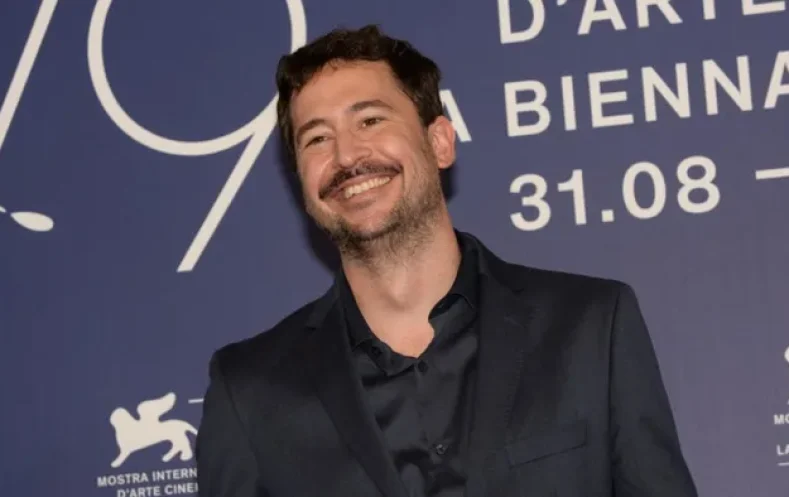 Santiago Mitre llevará al cine la historia de las Madres de Plaza de Mayo y la infiltración de Astiz